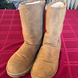 Women's Tan Suede Boots